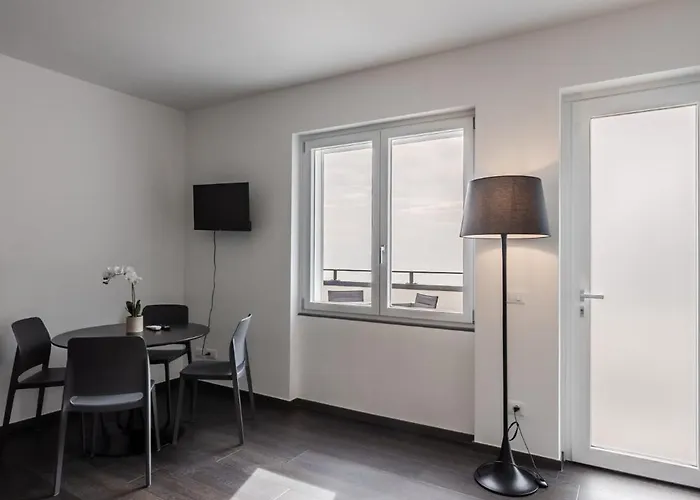 - 2 Vista Mare E Piscina * Rapallo