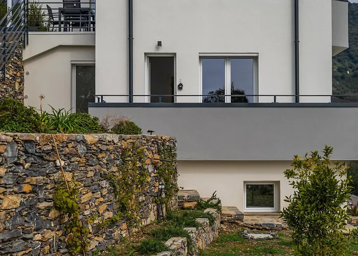 - 2 Vista Mare E Piscina